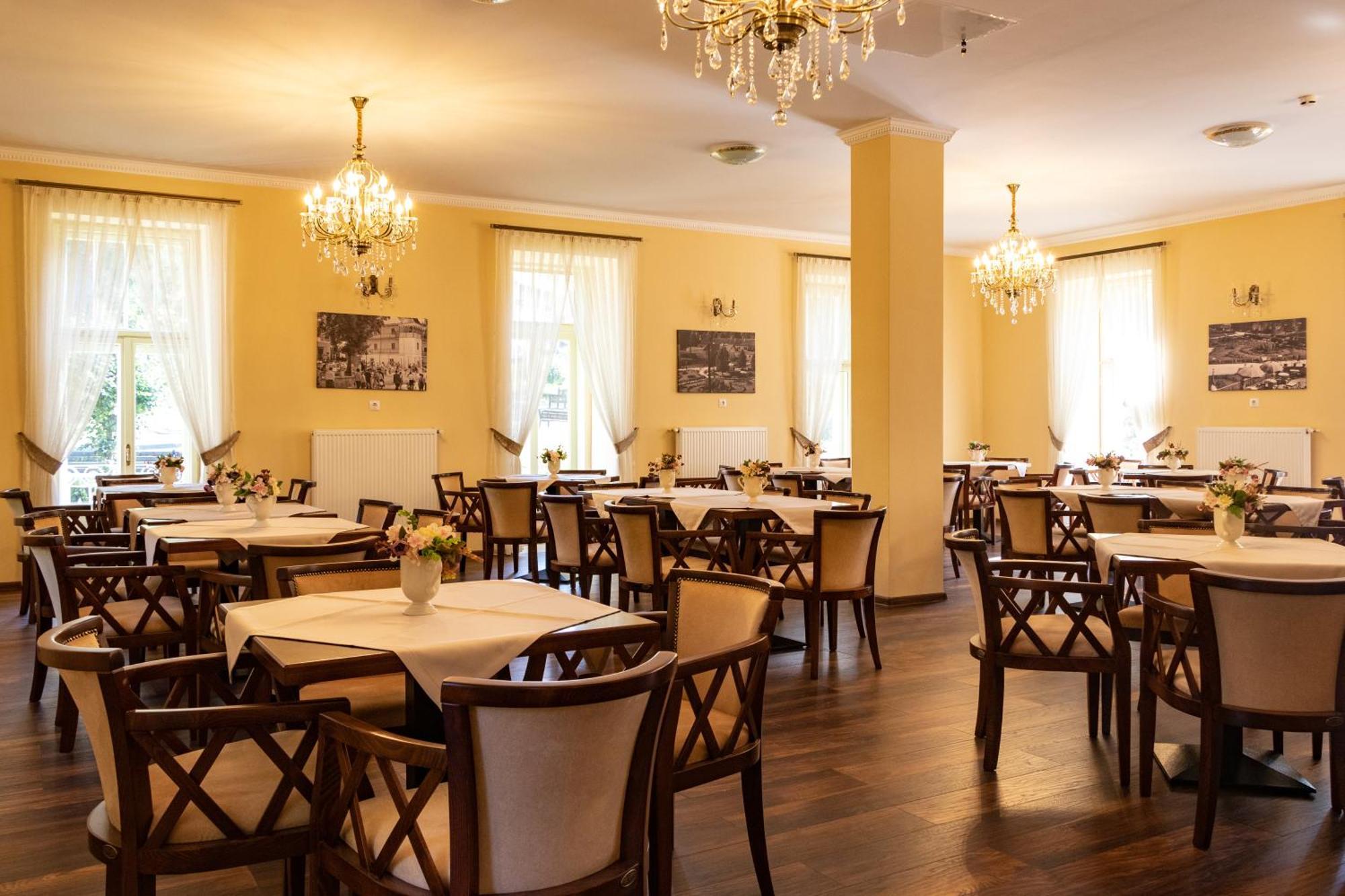 Melik Hotel Borsec Ngoại thất bức ảnh